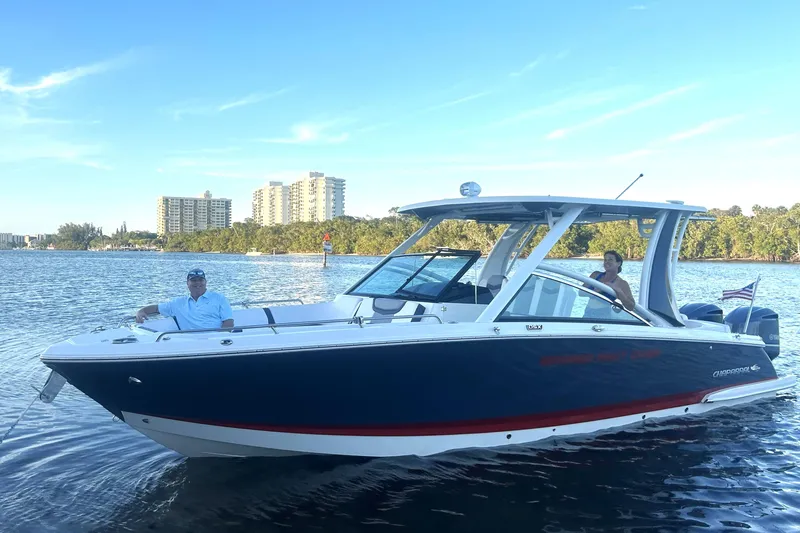  Yacht Photos Pics 2021 Chaparral 300 OSX