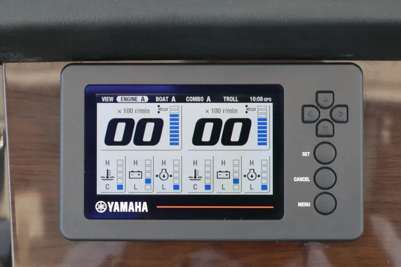  Yacht Photos Pics Yamaha engine display on 2021 Chaparral 300 OSX boat dashboard.