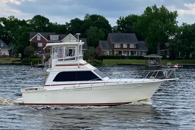 Egg Harbor 37 Convertible