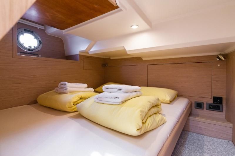 2019 Beneteau 48 