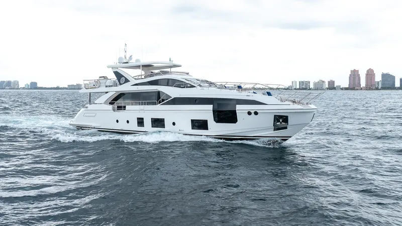 Captain Morgan II Yacht Photos Pics 