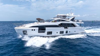 Yacht