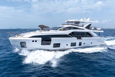 Azimut Grande 27 METRI
