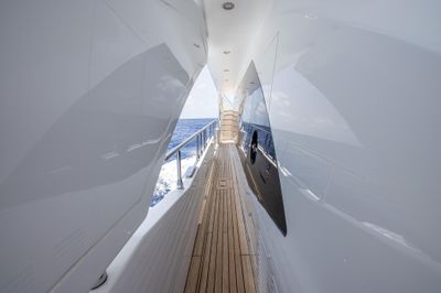 Yacht