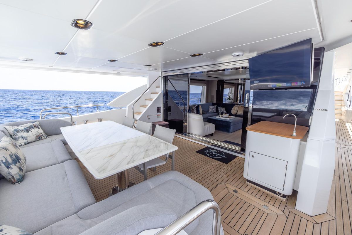 2021 Azimut 88 
