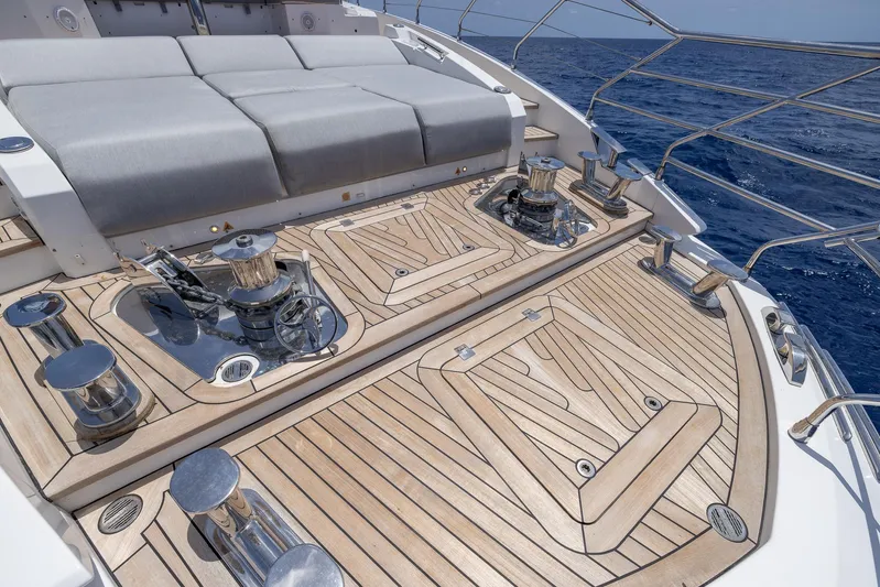 Captain Morgan II Yacht Photos Pics Luxury Azimut Grande 27 METRI yacht deck with teak flooring and ocean view, 2021 model.