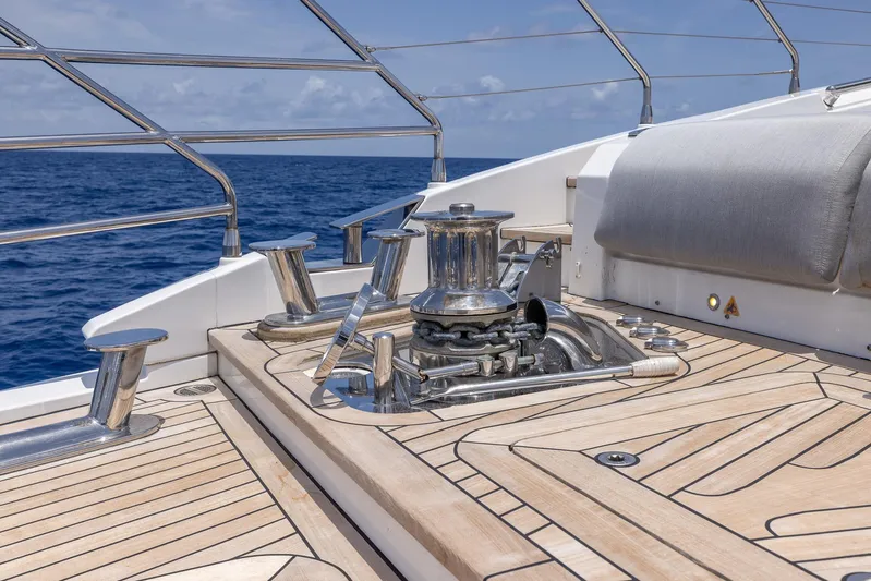 Captain Morgan II Yacht Photos Pics Azimut Grande 27 METRI 2021 yacht deck with winch and ocean view.