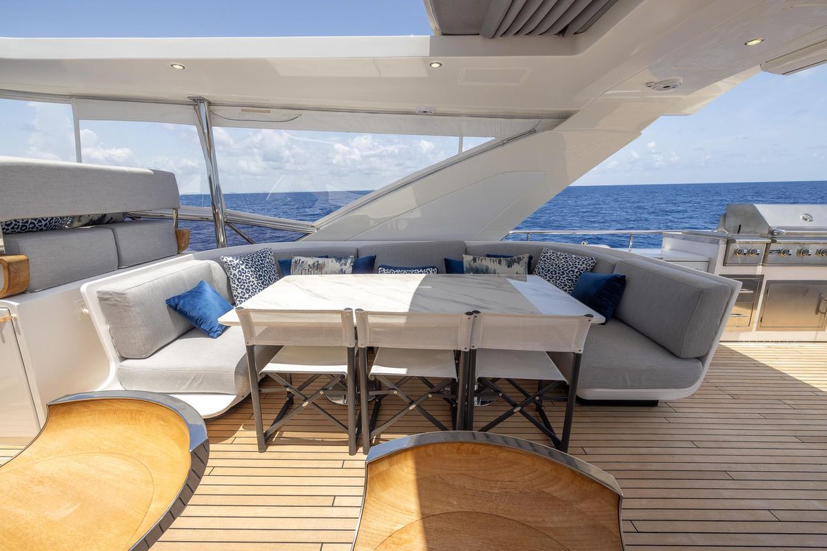 2021 Azimut 88 
