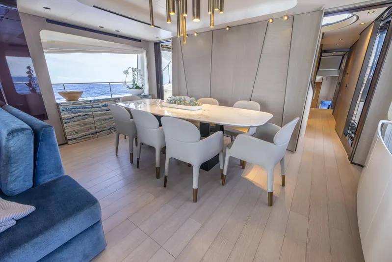 Captain Morgan II Yacht Photos Pics 