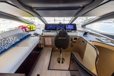 Yacht