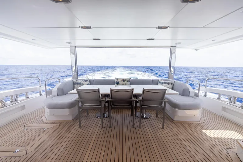 Captain Morgan II Yacht Photos Pics 