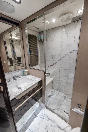 Captain Morgan II Yacht Photos Pics 