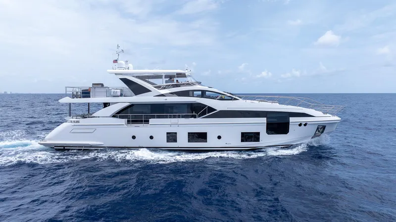 Captain Morgan II Yacht Photos Pics 