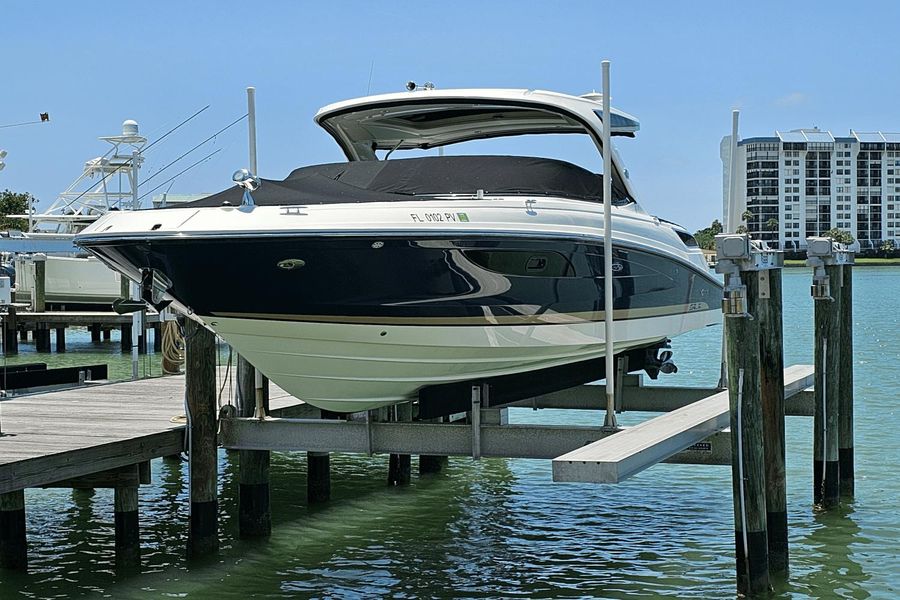 2015 Sea Ray 350 SLX