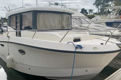 2017 Quicksilver Captur 905 Pilothouse