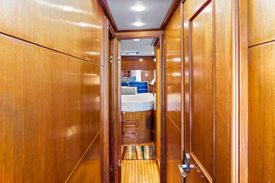 2006 Ocean Alexander 48E Classicco