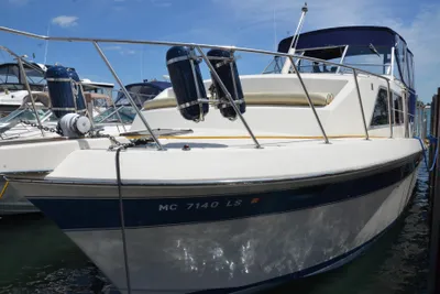 Chris-Craft Catalina 381