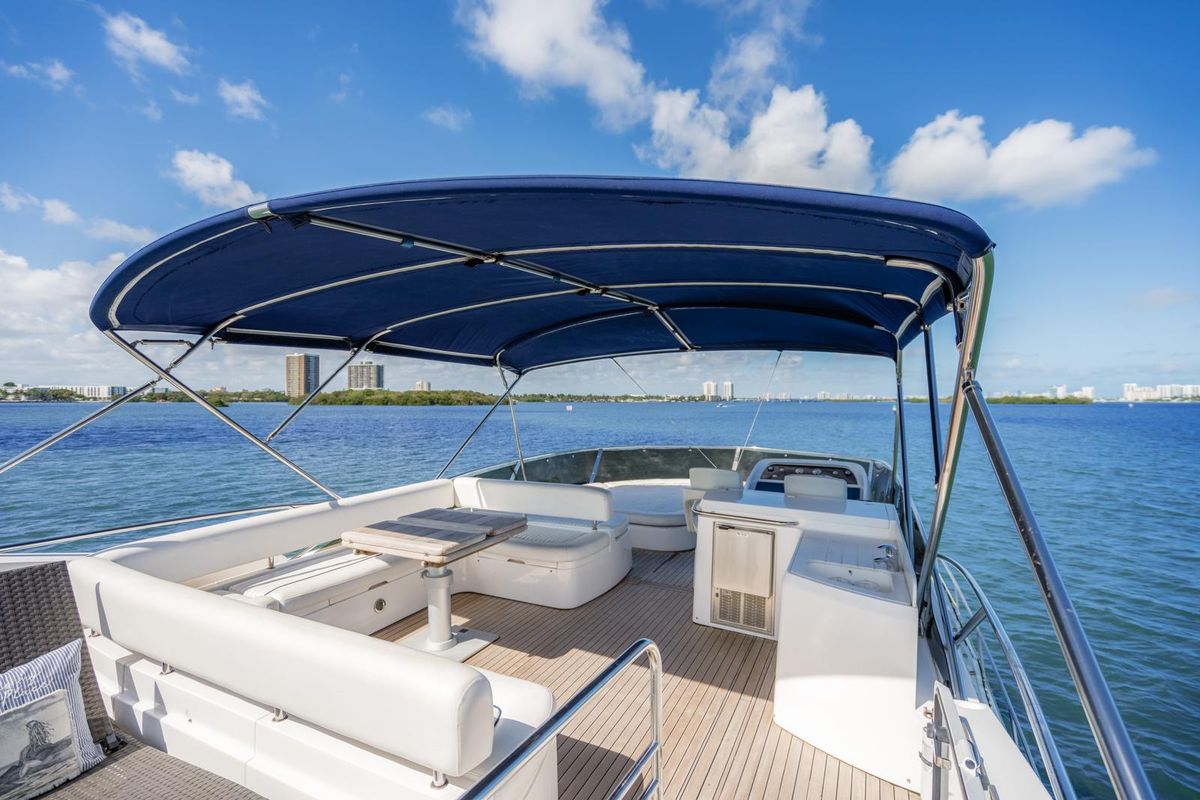 2008 Sunseeker 70 
