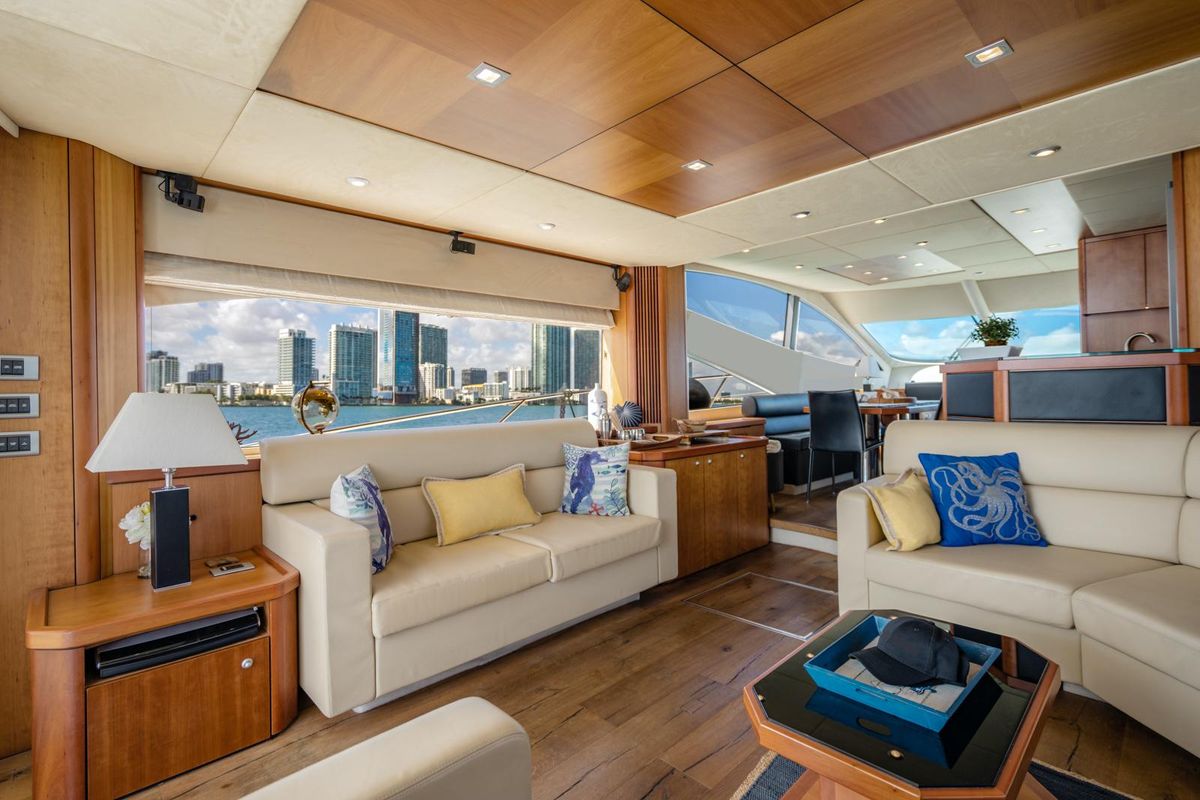 2008 Sunseeker 70 