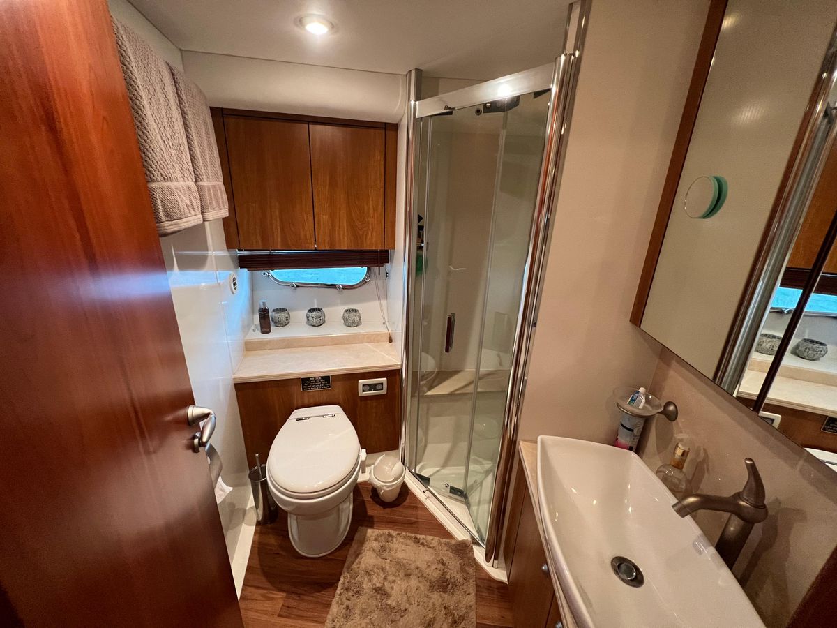 2008 Sunseeker 70 