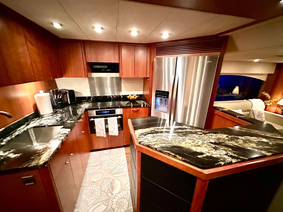 2008 Sunseeker 70 