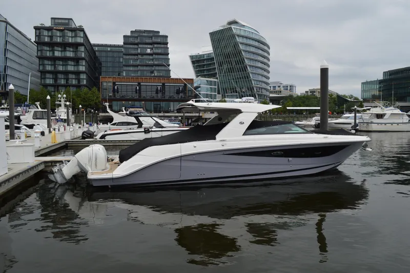 La Santa Yacht Photos Pics 