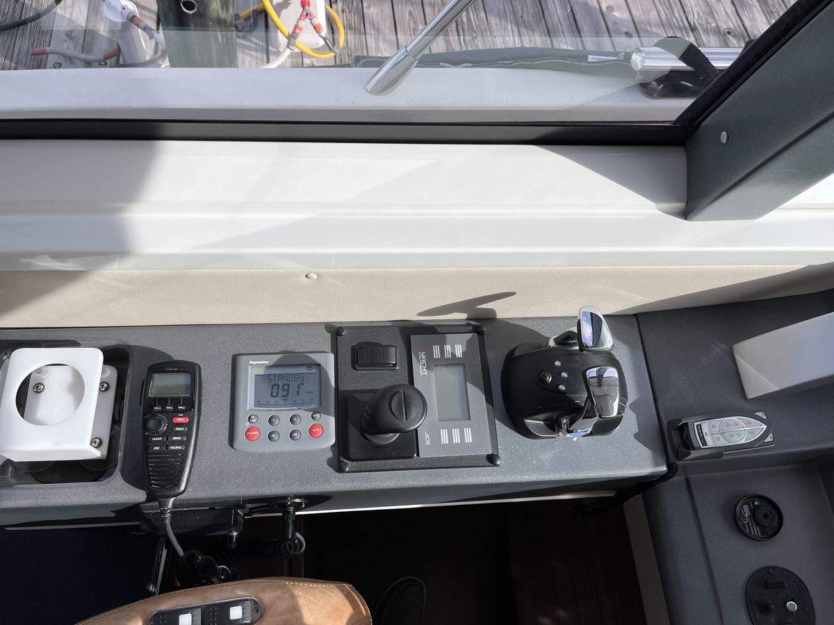 2008 Azimut 62 
