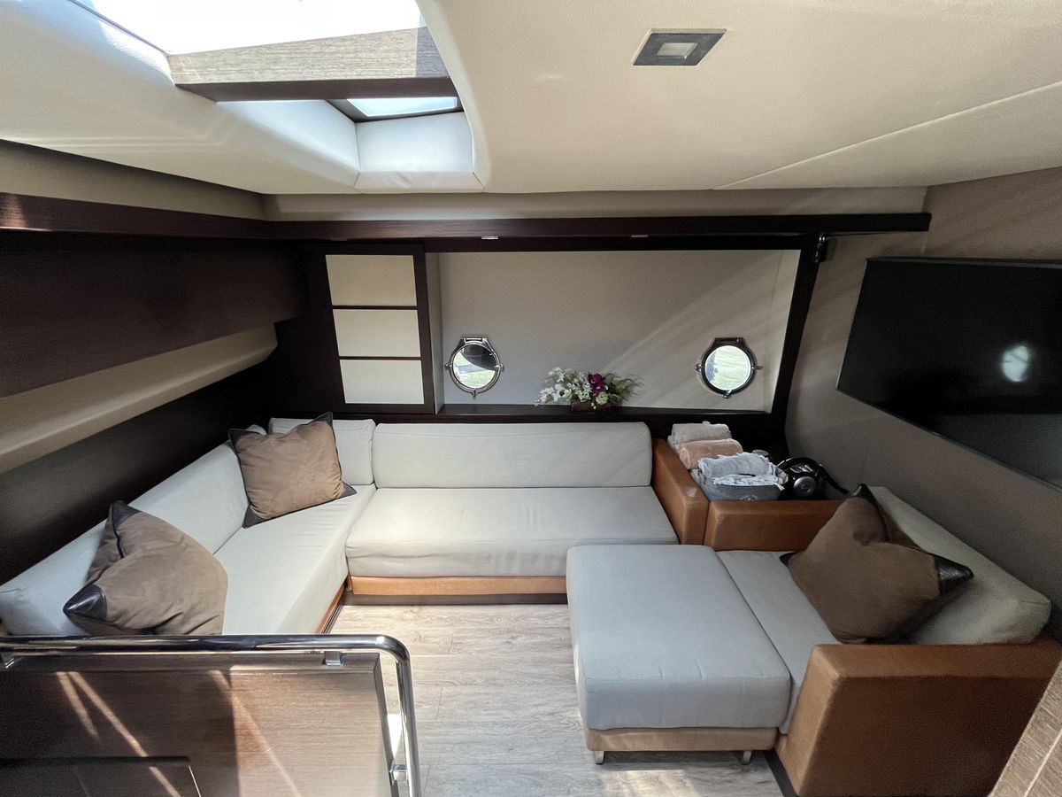 2008 Azimut 62 