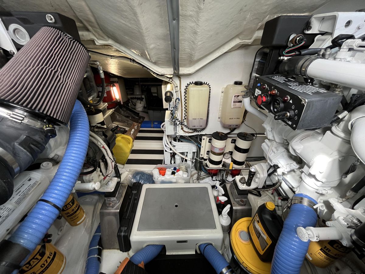 2008 Azimut 62 