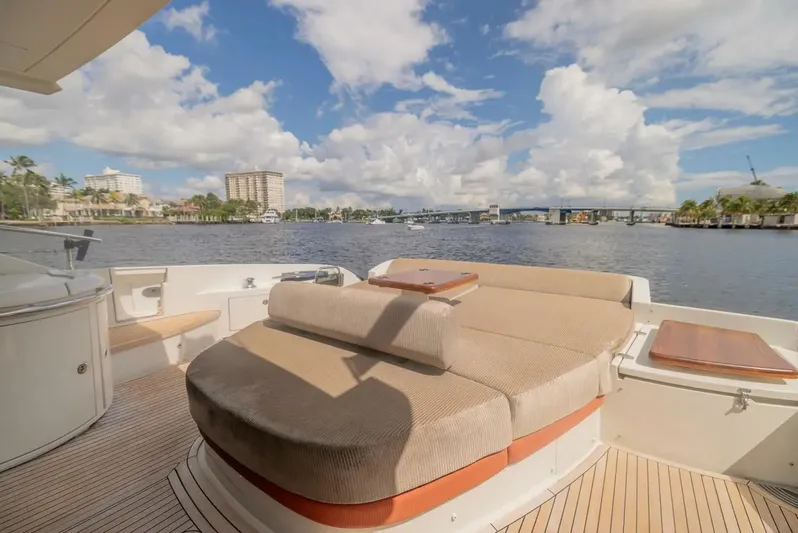 62 Azimut 62s Yacht Photos Pics 