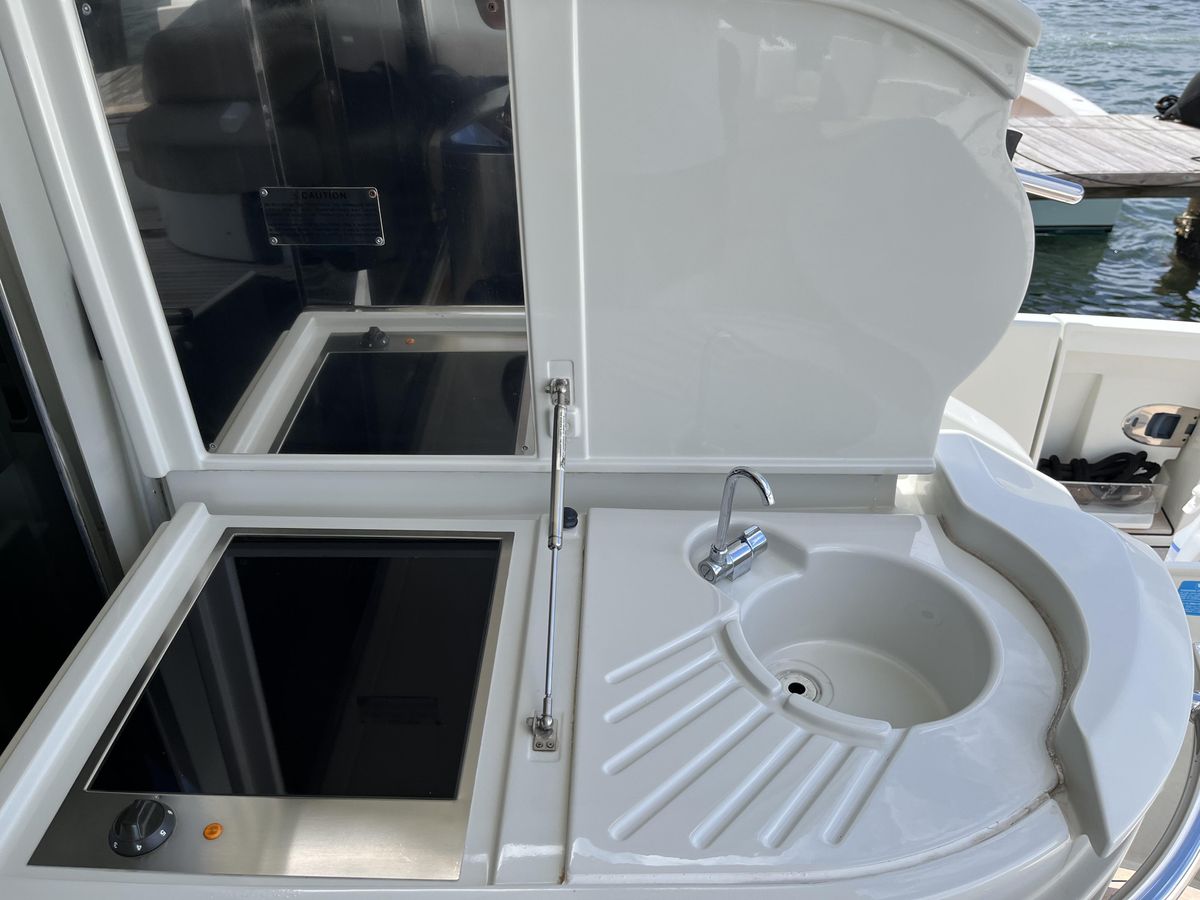 2008 Azimut 62 