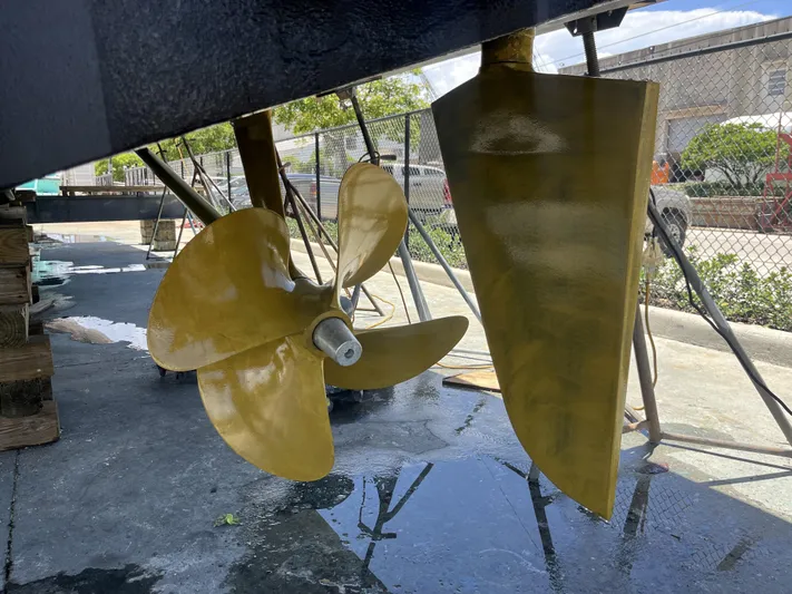 62 Azimut 62s Yacht Photos Pics 