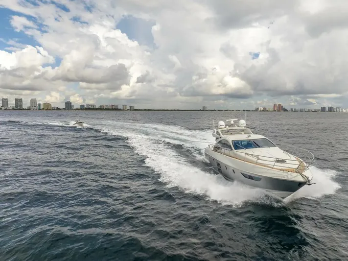 62 Azimut 62s Yacht Photos Pics 