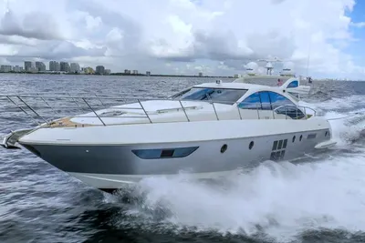 Azimut 62S