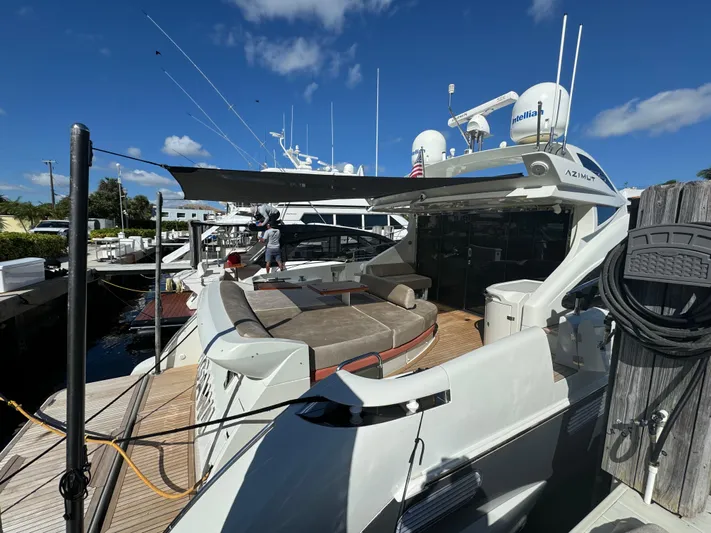 62 Azimut 62s Yacht Photos Pics 