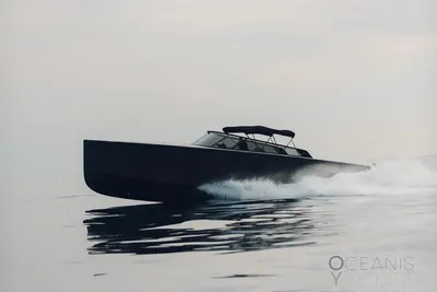 2022 VanDutch 48 S