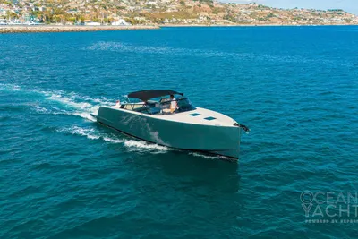 2022 VanDutch 48 S