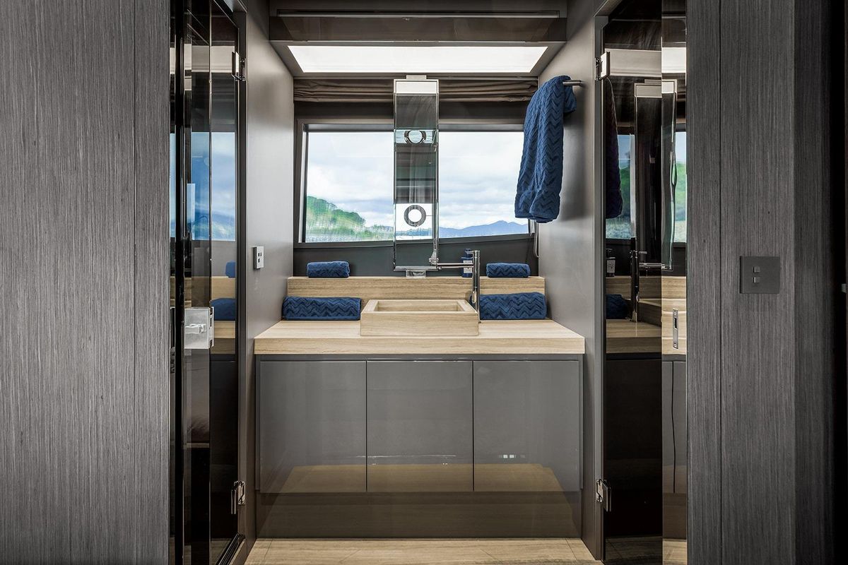 2024 Riva 76 