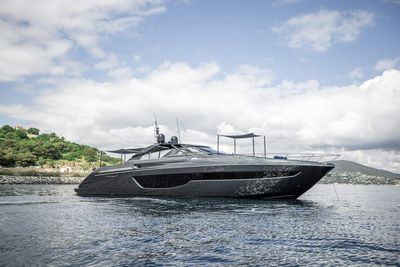 Yacht