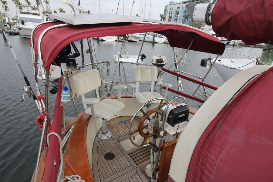 1984 Young Sun Westwind 35