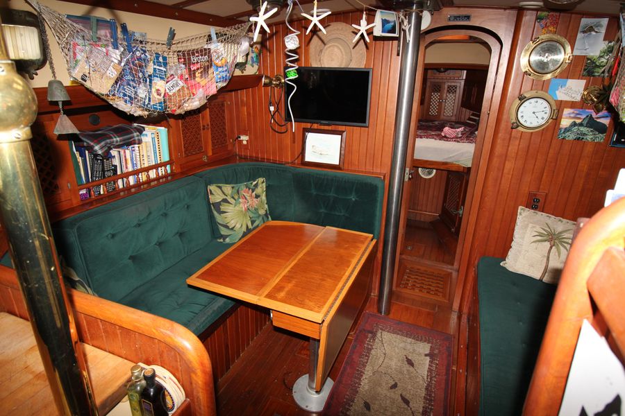1984 Young Sun Westwind 35