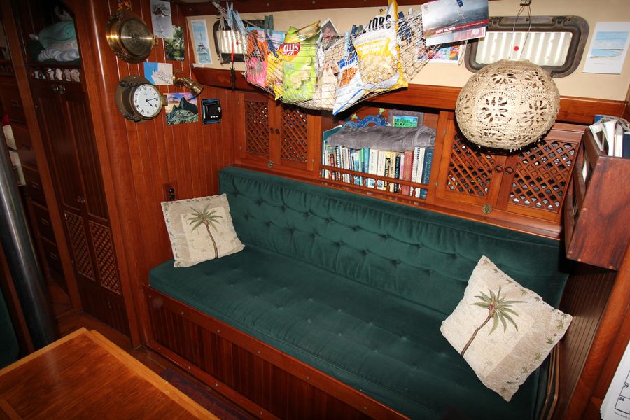 1984 Young Sun Westwind 35