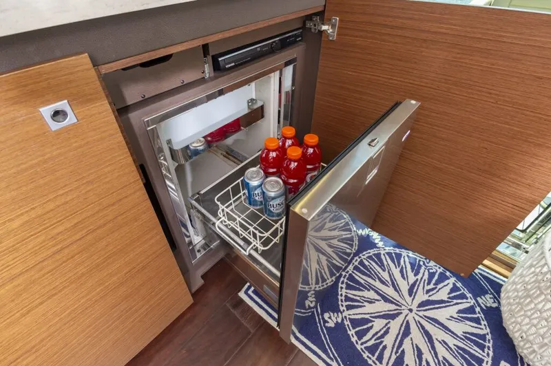 Sea Smoke Yacht Photos Pics 