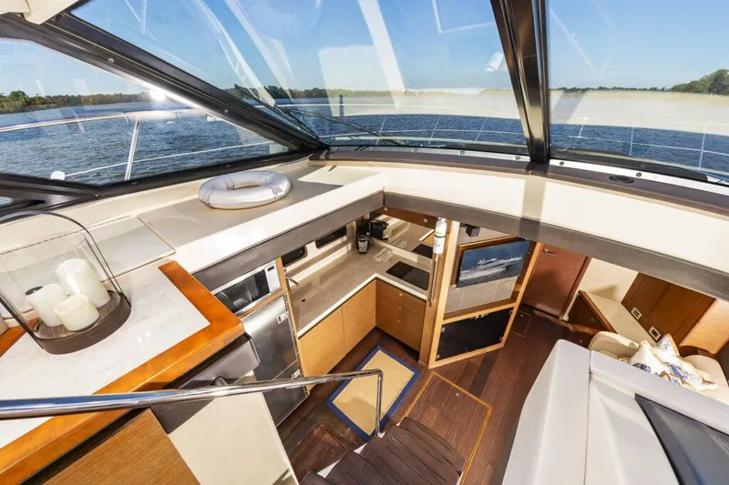 Sea Smoke Yacht Photos Pics 