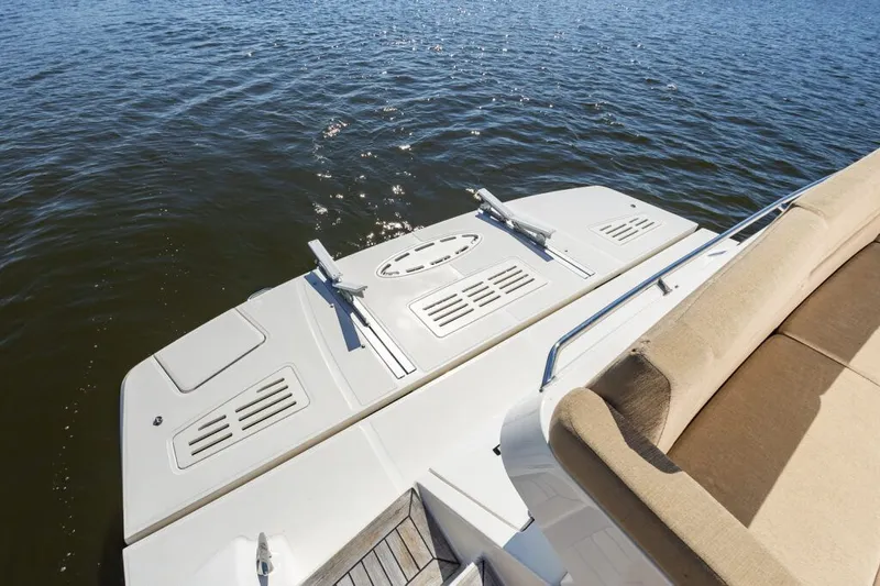 Sea Smoke Yacht Photos Pics 