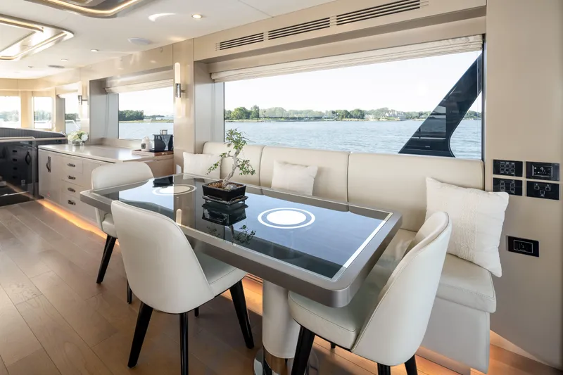 Vesper Lynd Yacht Photos Pics 