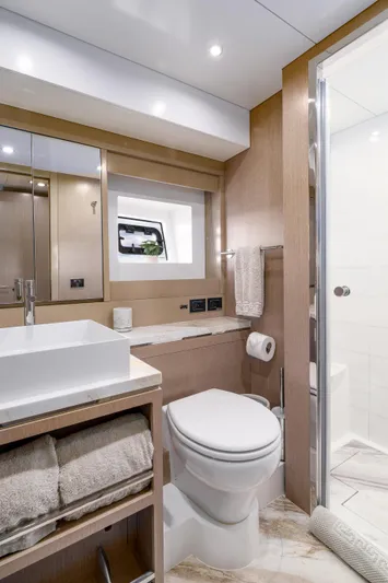 Vesper Lynd Yacht Photos Pics 