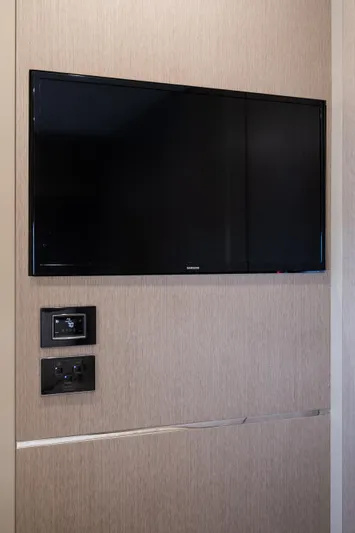 Vesper Lynd Yacht Photos Pics 