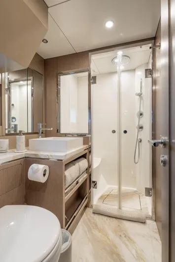 Vesper Lynd Yacht Photos Pics 