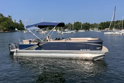 Avalon LSZ Cruise - 25'